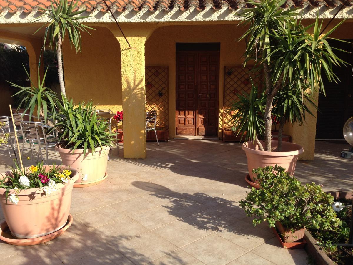Acquamarina B&B La Maddalena  Экстерьер фото